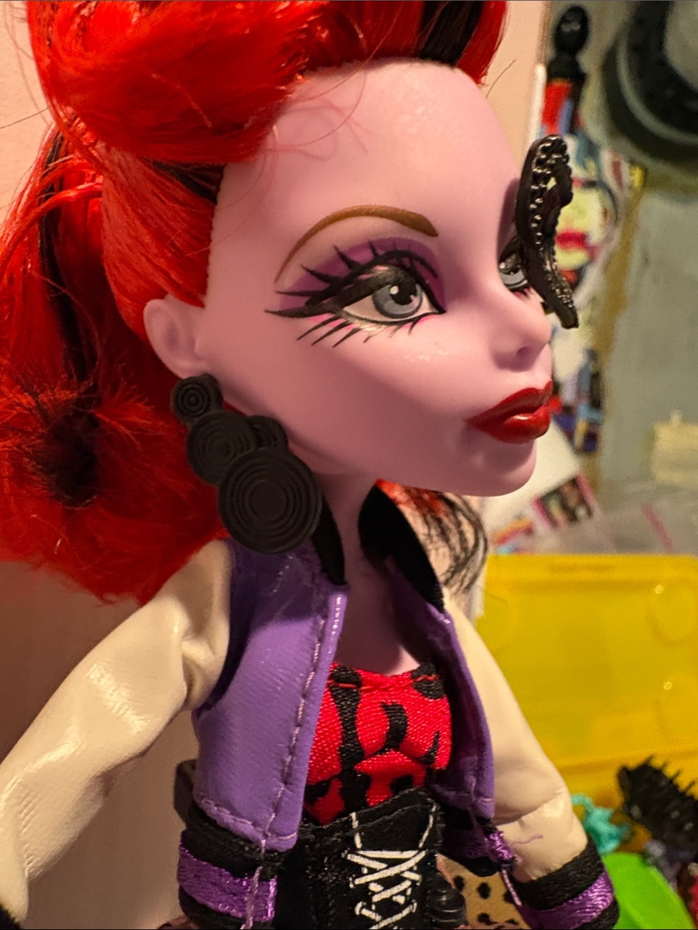 Monster High Picture Day Operetta
Doll - Picture 8 of 12